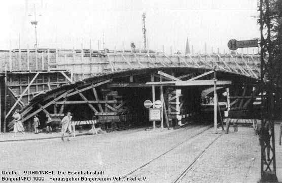 Die Gleisunterführung Bahnstraße im Bau (Quelle: Bürgerverein Vohwinkel e.V.)
